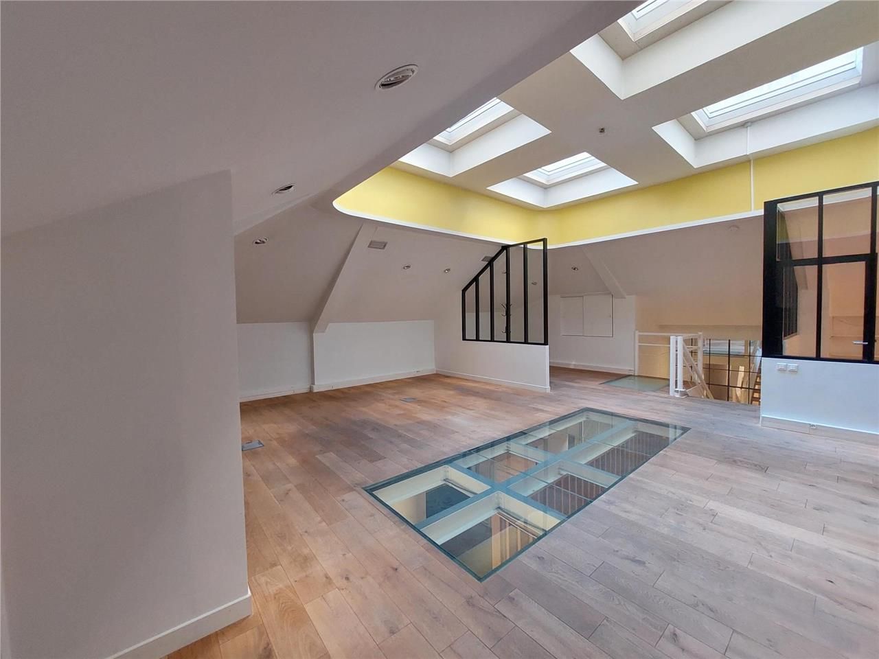Location bureaux 173 m² à Paris