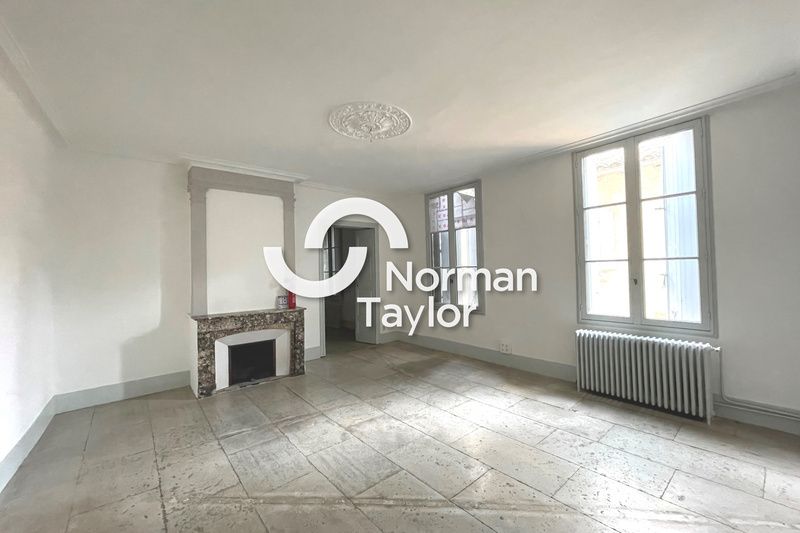 Location bureaux 207.36 m² non divisibles