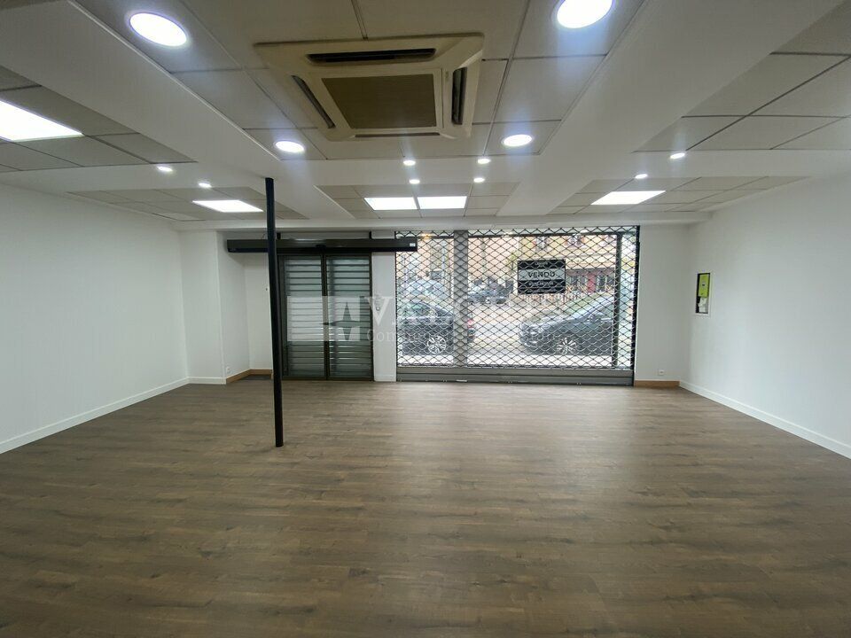 80 m² pour ce local commercial en vente à Lyon 3