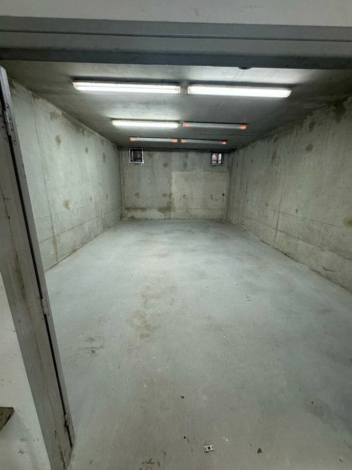 A louer sur Bourg les Valence - Local de Stockage