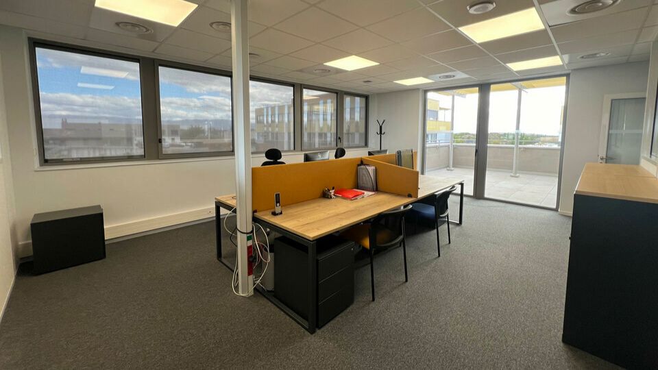 VALENCE, Parc d'Activité de Lautagne, à louer bureaux récents