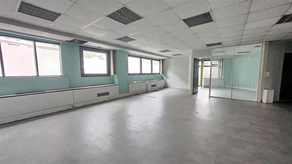 Location Bureaux 177 m² non divisibles
