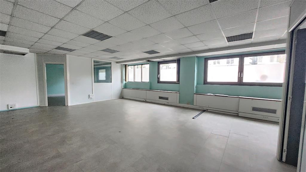 Location Bureaux 177 m² non divisibles