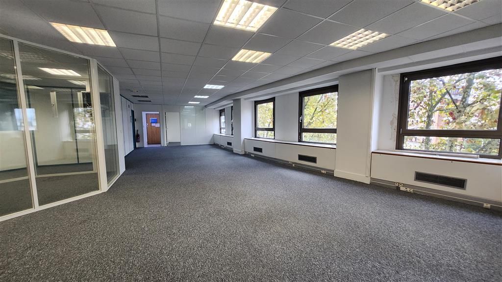 Location Bureaux 203 m² non divisibles