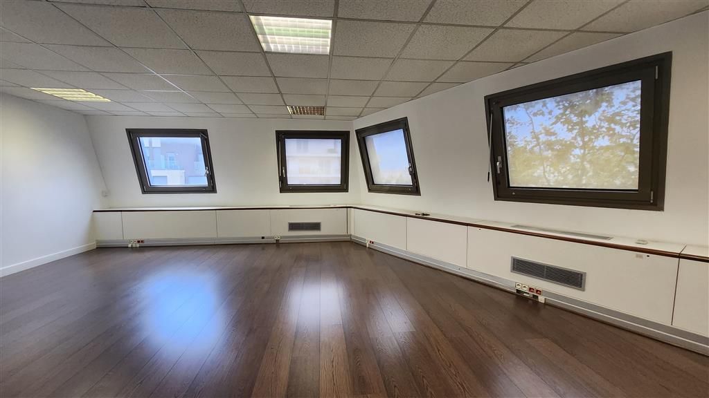 Location Bureaux 50 m² non divisibles