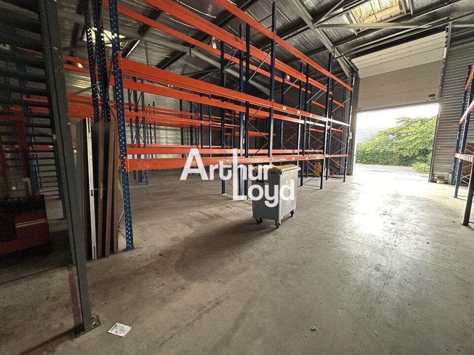 Local d'activité 540 m² à louer - Saint Raphaël