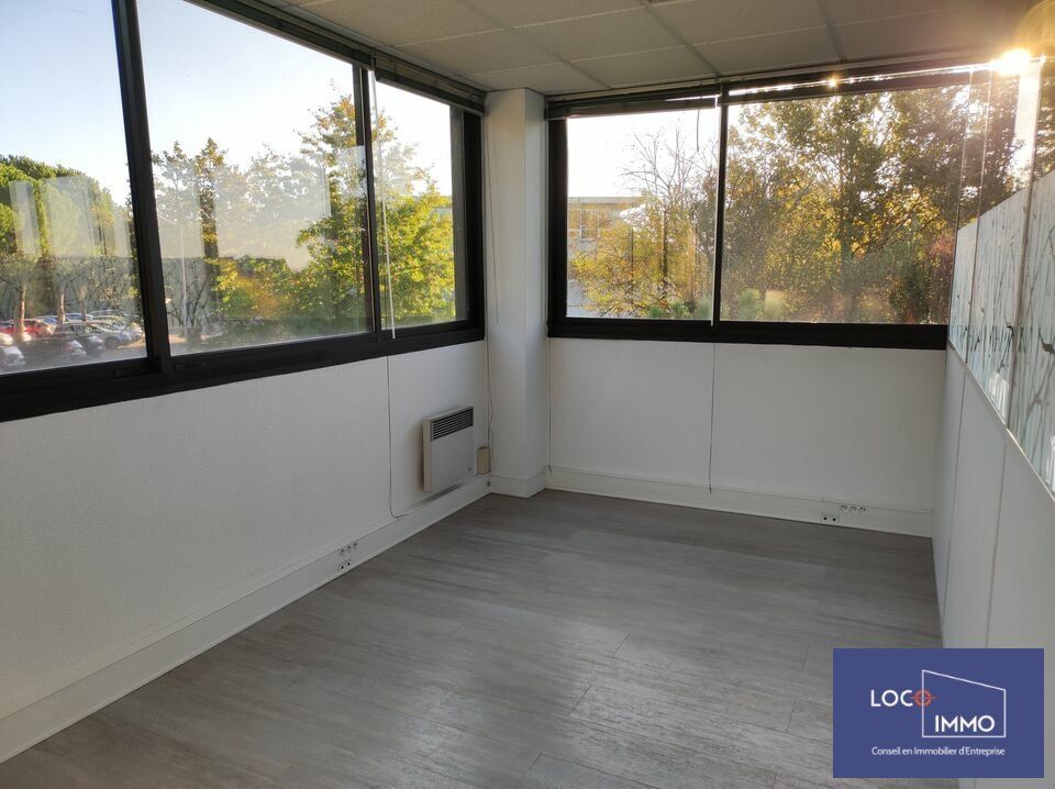 Location bureaux 102 m² non divisibles