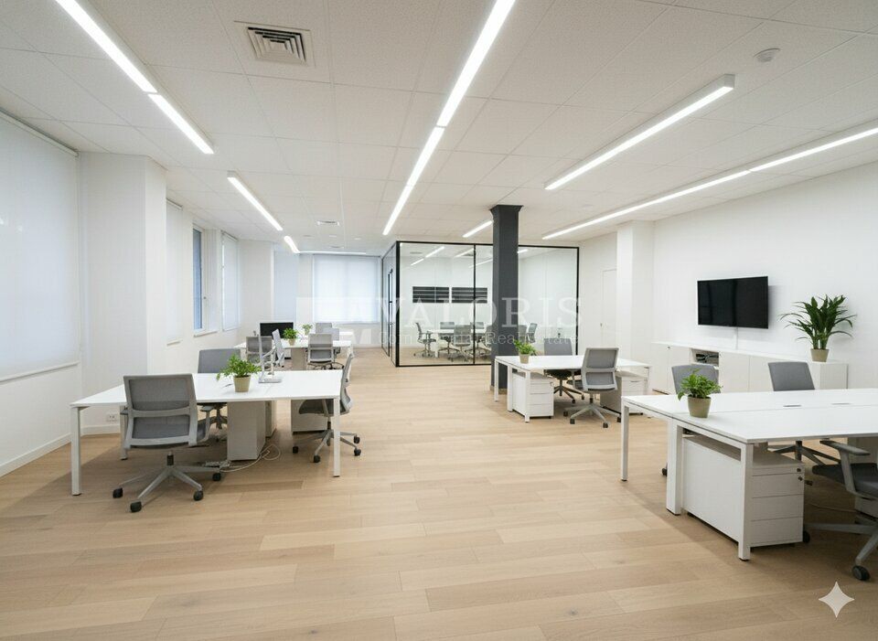 Valoris Real Estate vous propose des murs commerciaux à vendre, libres, dans un quartier en plein essor, d'une superficie de 195m². Opportunité rare 