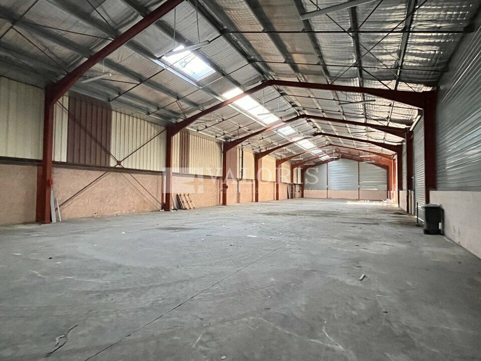Location entrepot 1369 m² divisibles à partir de 674 m²