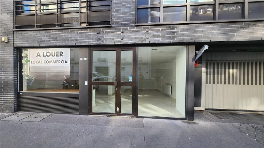 Location local commercial 79 m² non divisibles