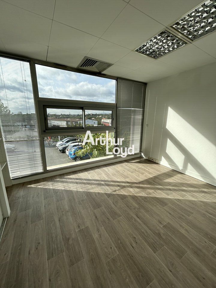 Location bureaux 140 m² - Saint Raphaël 