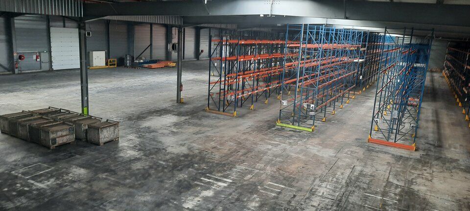 Location entrepot 4000 m² non divisibles