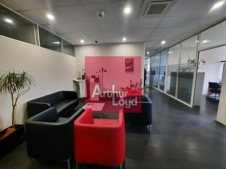 BUREAUX A LOUER 441M² CLERMONT FERRAND LA PARDIEU