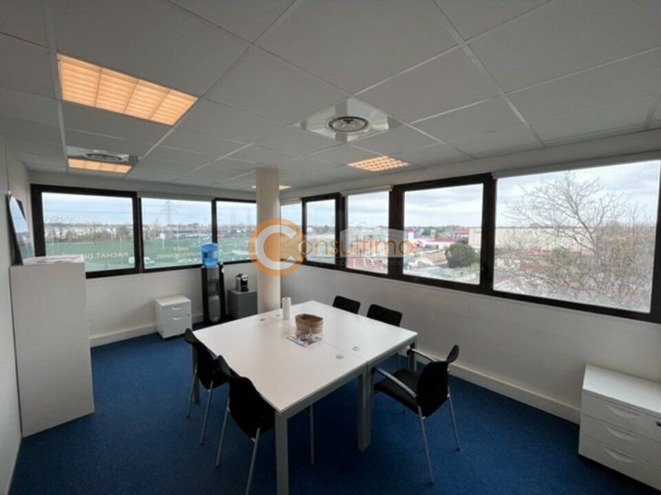 Location bureaux 78 m² non divisibles