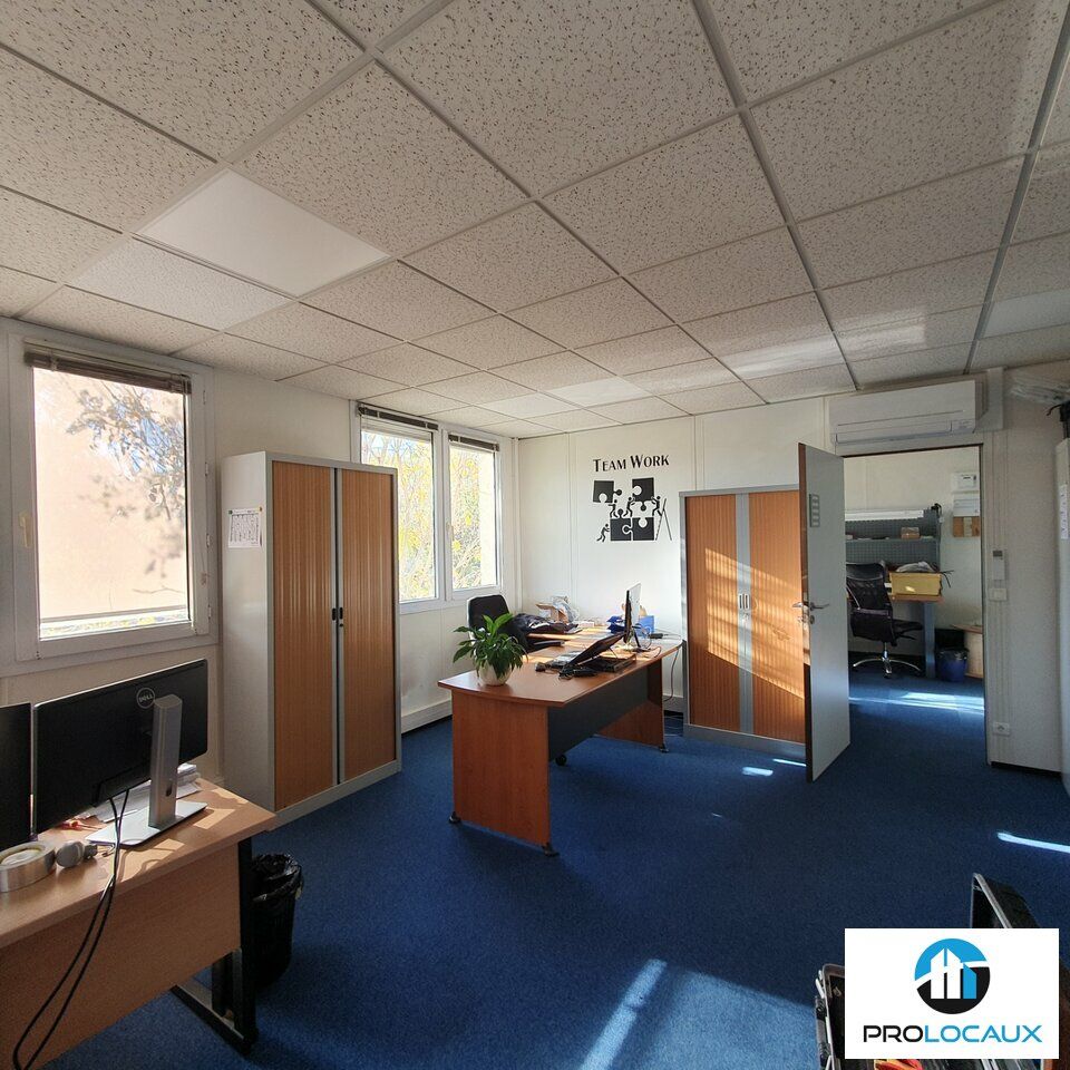 Location bureaux 80 m² non divisibles