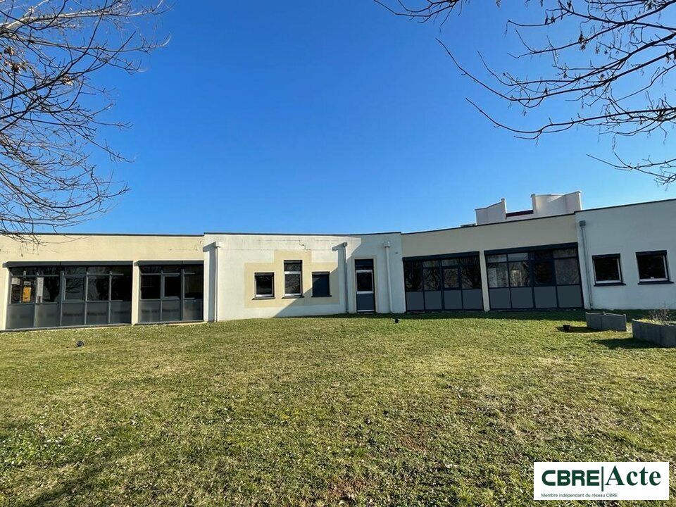 Vente bureaux 700 m² non divisibles