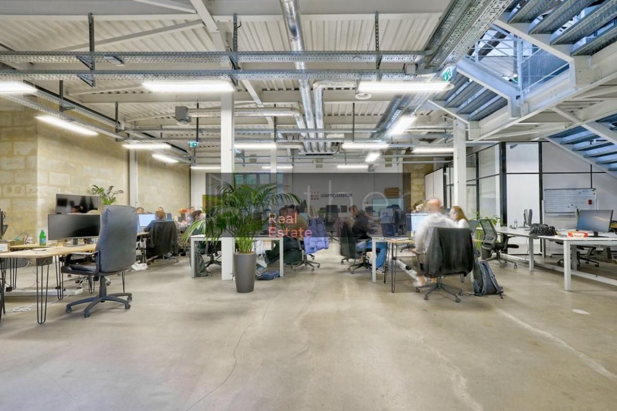 Location bureaux 500 m² non divisibles