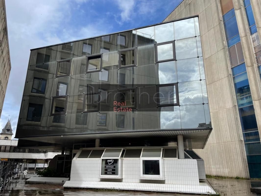 Vente bureaux 959 m² divisibles à partir de 216 m²