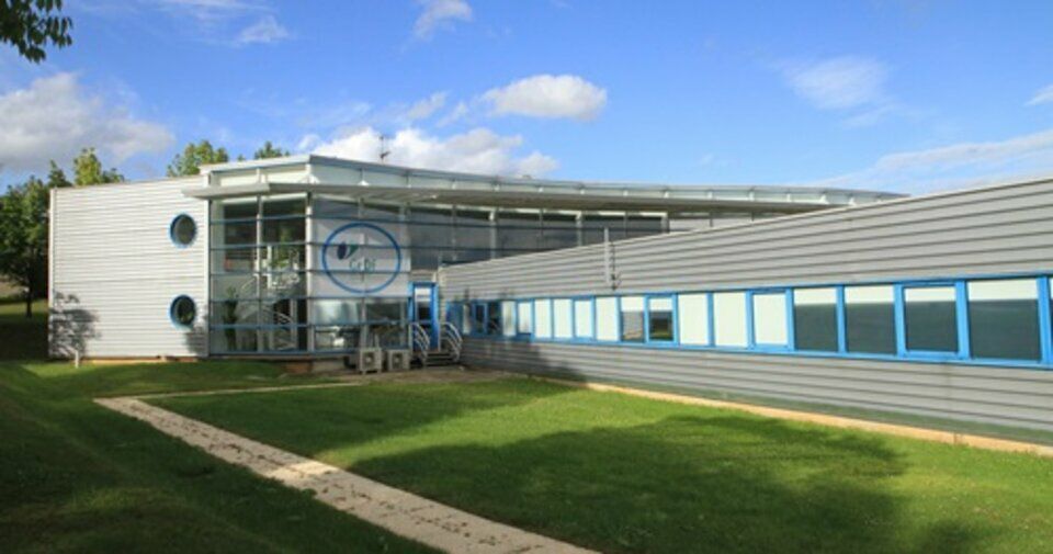 Location bureaux 1699.99 m² non divisibles