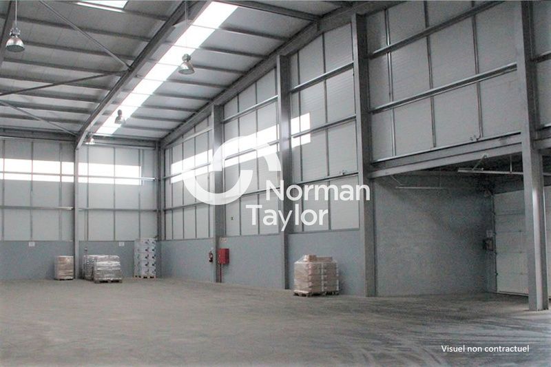 Location local d''activites 373 m² non divisibles