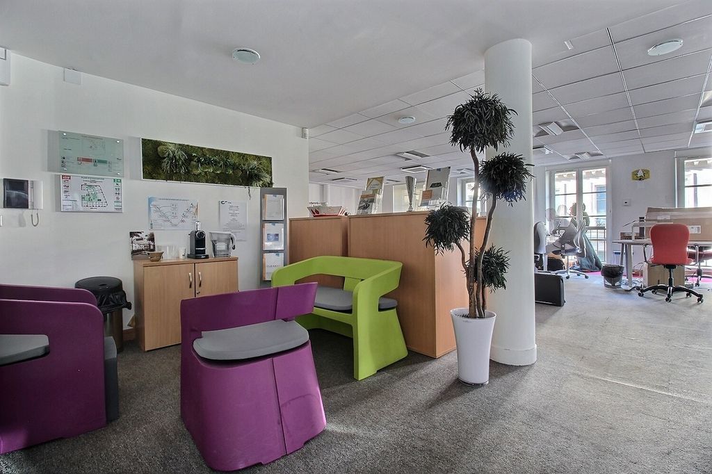 Location bureaux 318 m² non divisibles