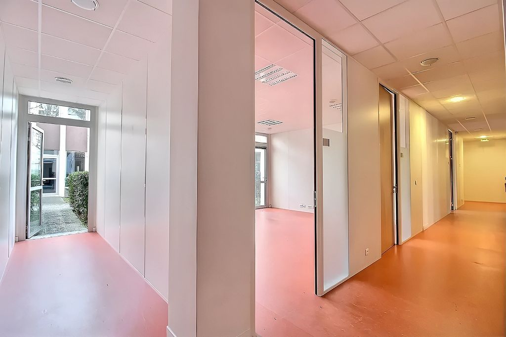Location bureaux 602 m² non divisibles