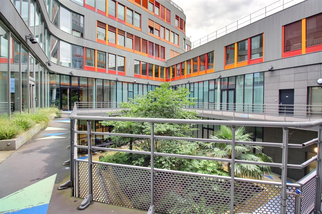 Location bureaux 277 m² non divisibles