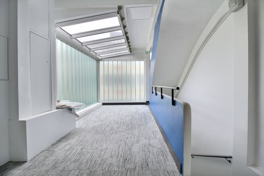 Vente bureaux 295 m² non divisibles