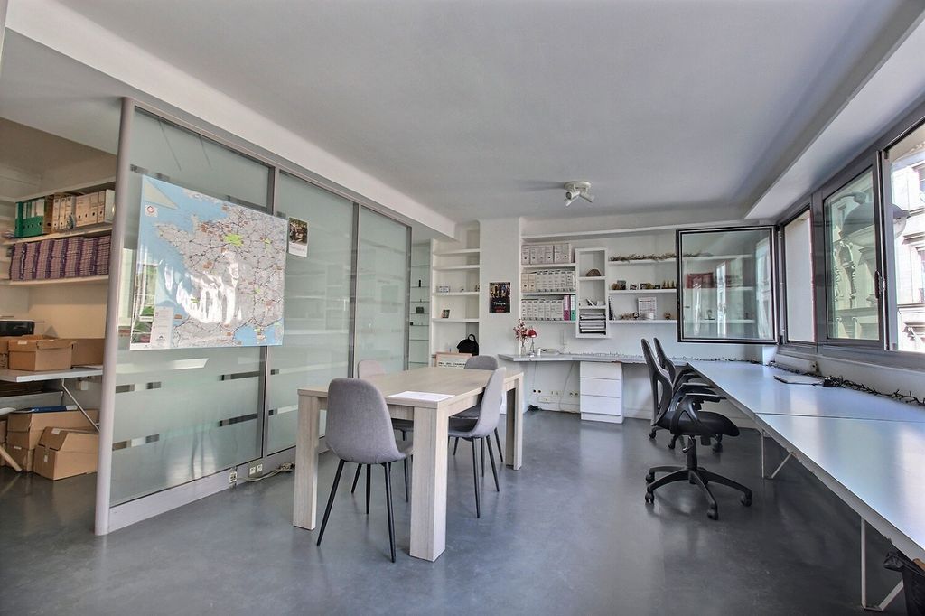 Location bureaux 61 m² non divisibles