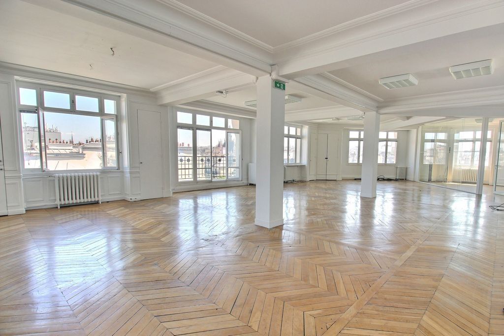 Location bureaux 699 m² divisibles à partir de 335 m²