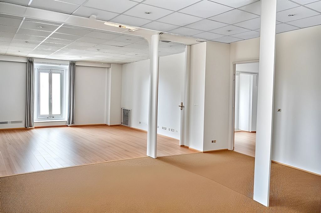 Location bureaux 170 m² non divisibles