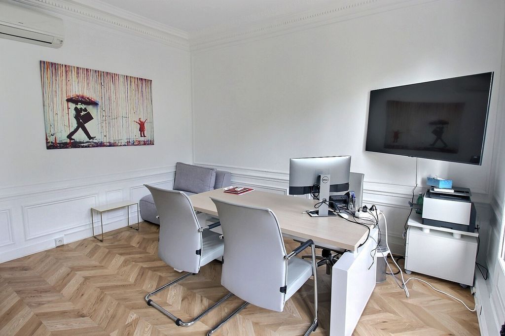 Location bureaux 219 m² non divisibles