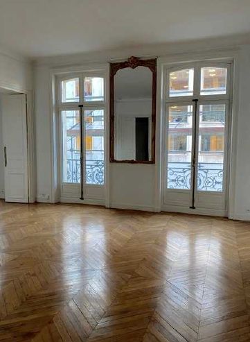 Location bureaux 154 m² non divisibles