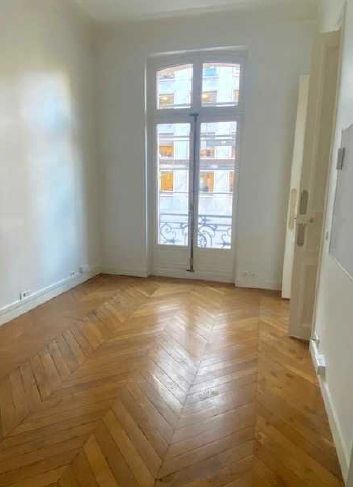 Location bureaux 154 m² non divisibles