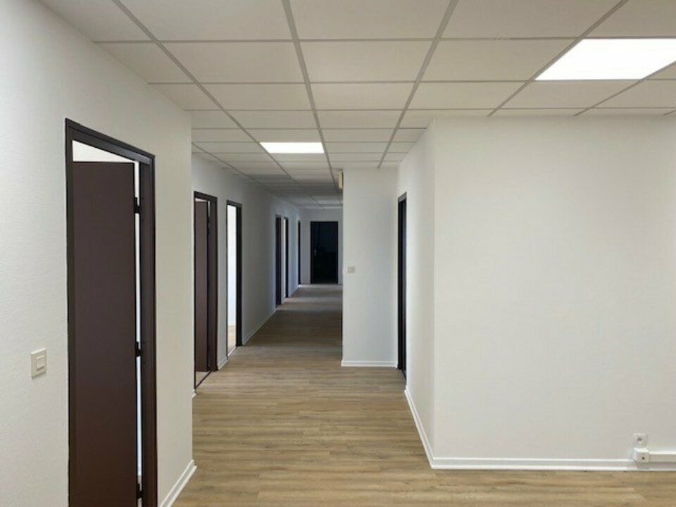 Location bureaux 233.44 m² non divisibles