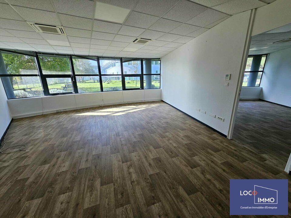 Location bureaux 140 m² divisibles à partir de 70 m²