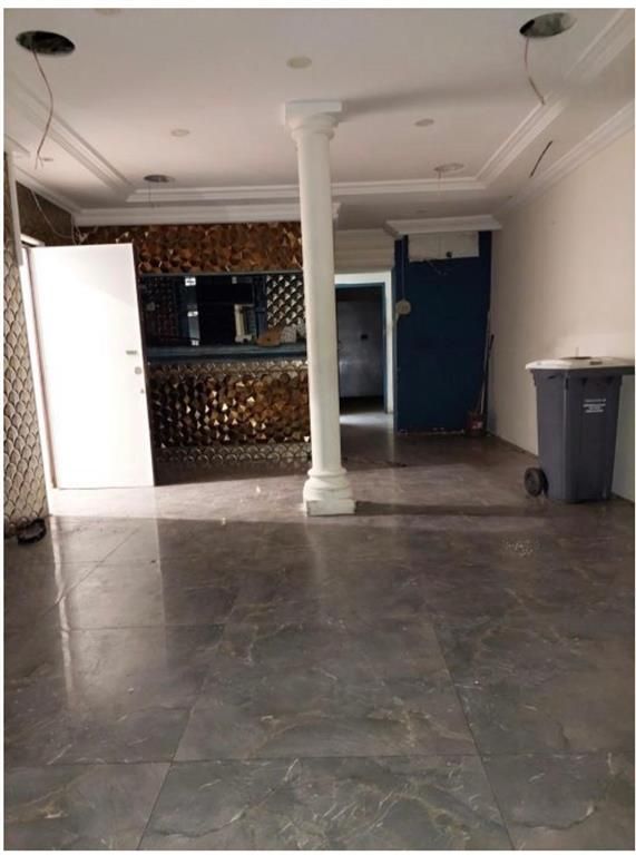 Location local commercial 93 m² non divisibles