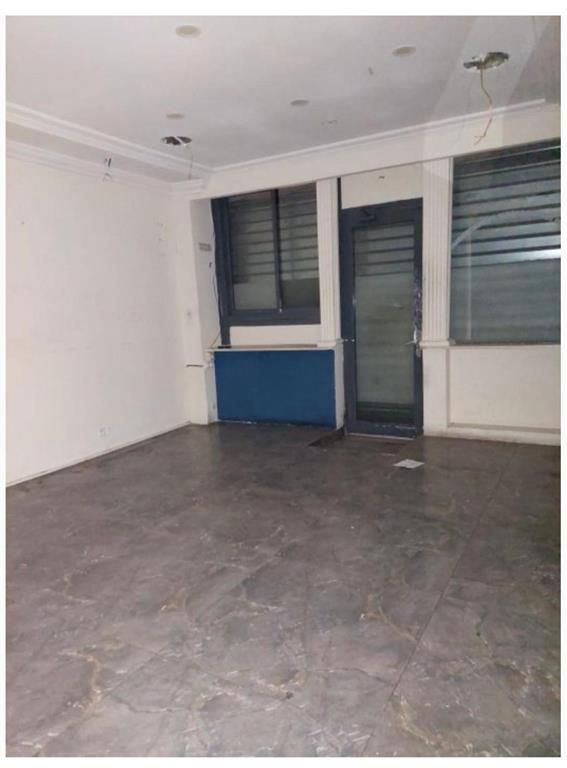 Location local commercial 93 m² non divisibles