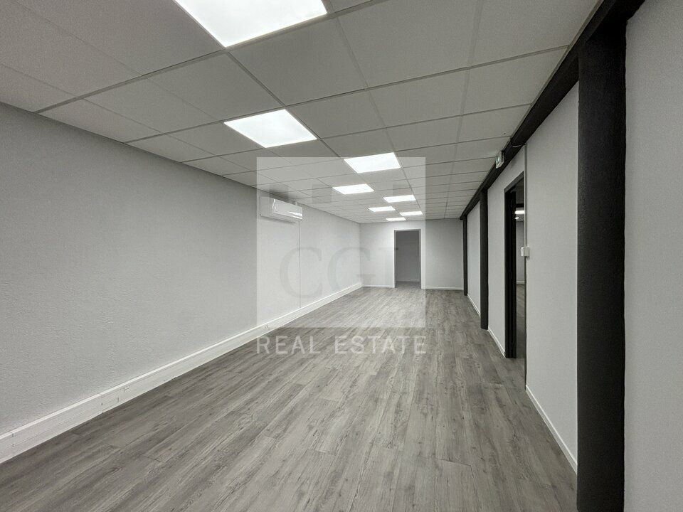 A louer - Bureaux refaits à neuf de 151 m² à Saint-Symphorien-d'Ozon