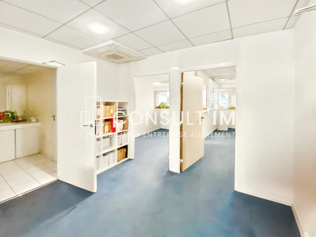 Location Bureaux 146 m² non divisibles