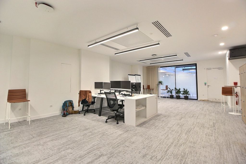 Location bureaux 91 m² non divisibles