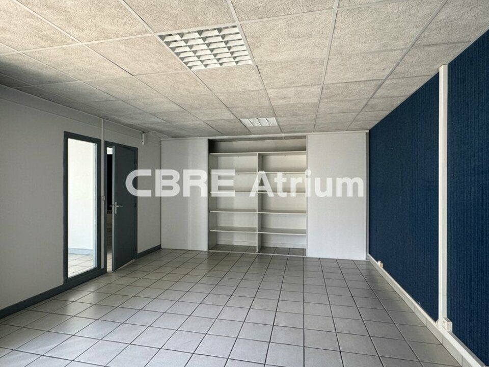 A louer bureaux 67 m² PMR