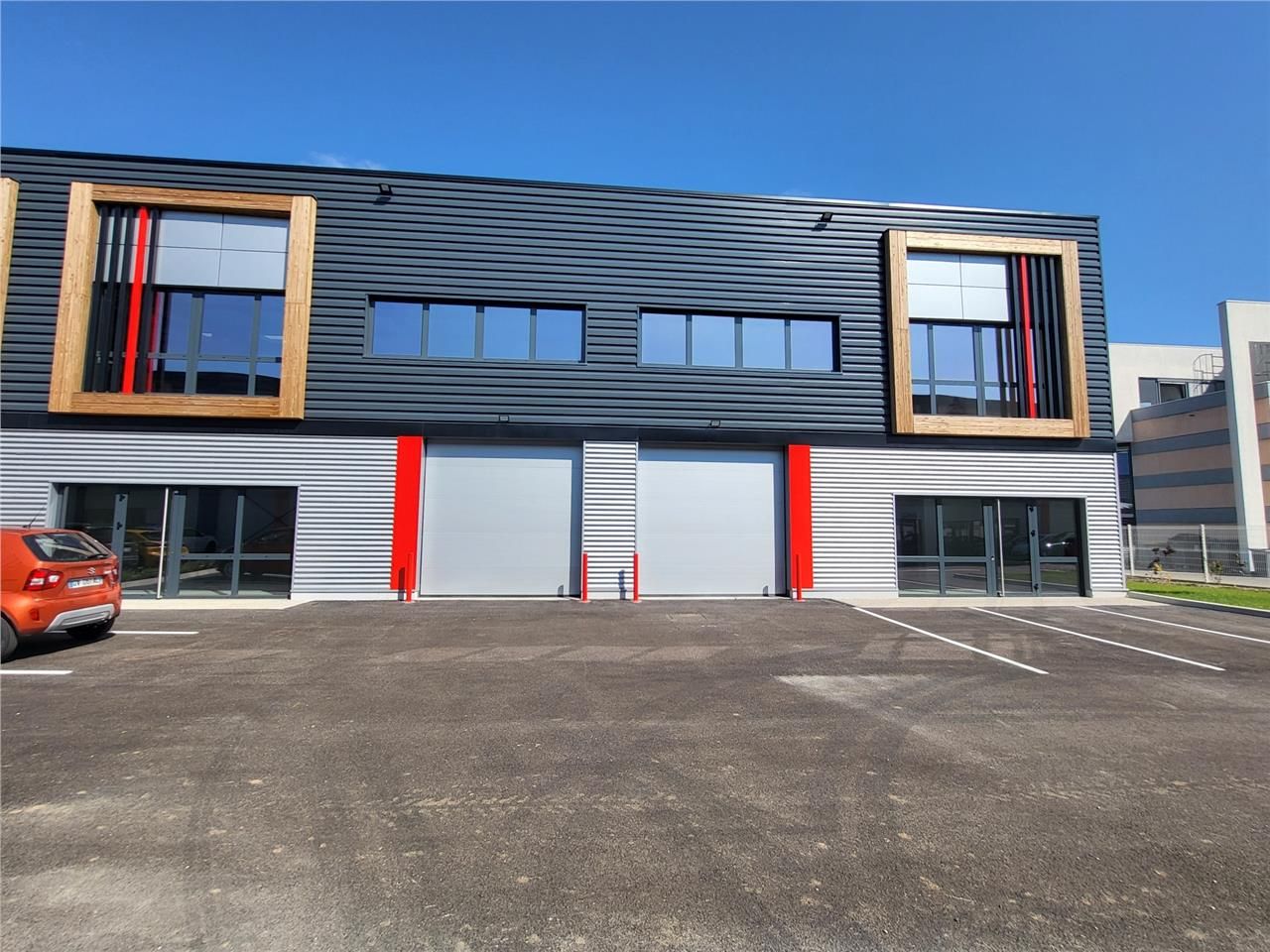 Location local 1466 m² à Saint-Quentin-Fallavier