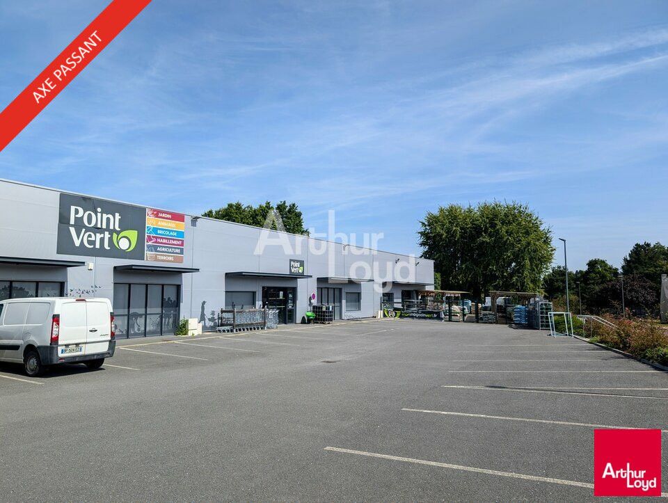Location local commercial 1130 m² non divisibles
