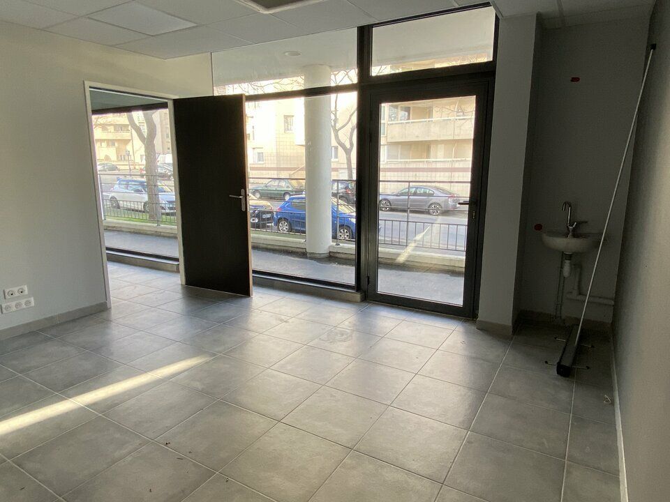 Local professionnel : CABINET PROCHE CLINIQUE SAINT-MARTIN 