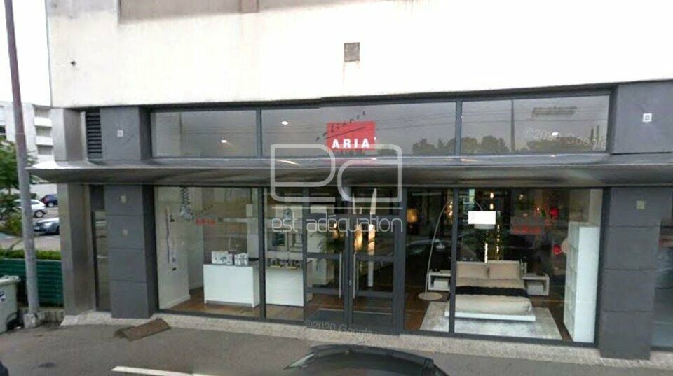 Location local commercial 236 m² non divisibles