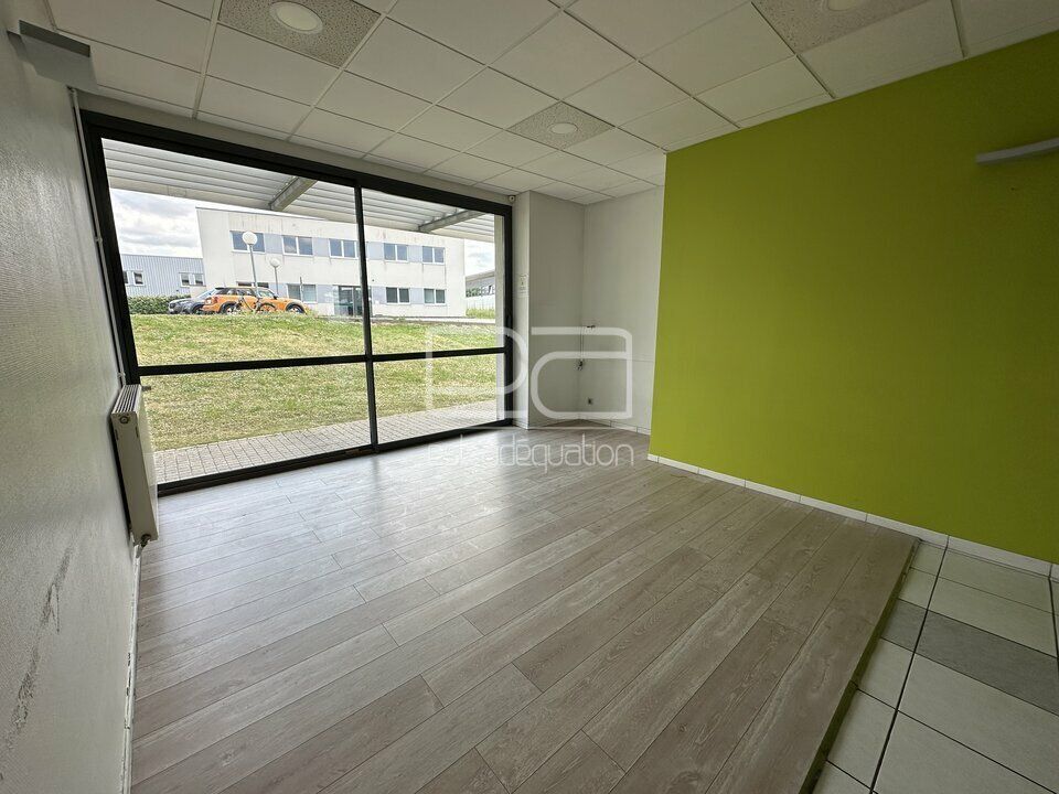 À Louer - Surface de Bureaux de 671 m² à Maxéville, ZA Saint Jacques II