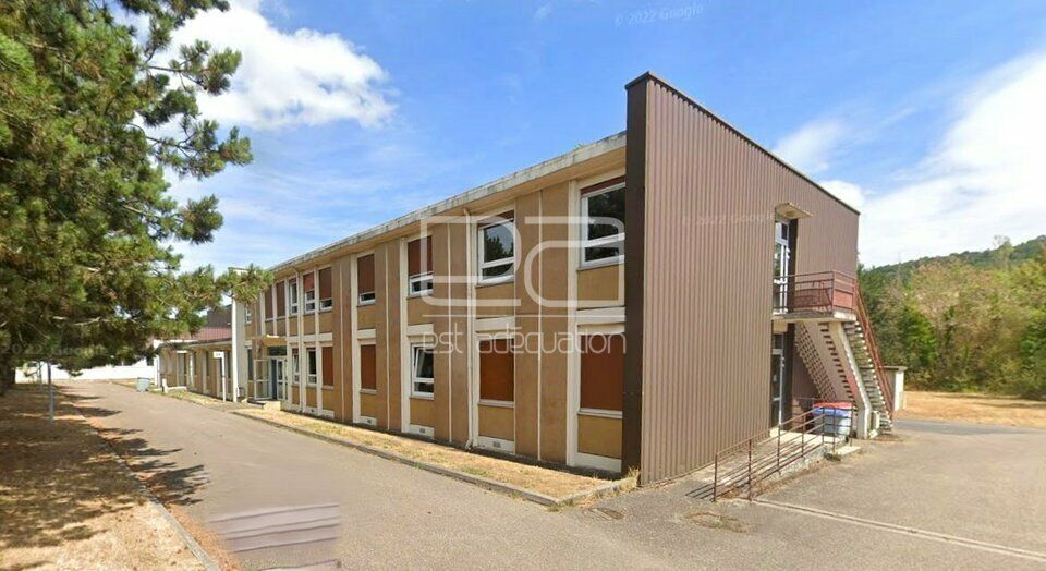 Location bureaux 135.5 m² non divisibles