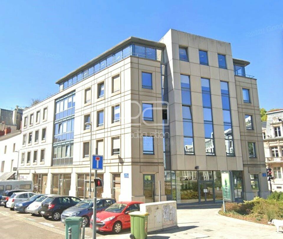 A louer – Bureaux Cloisonnés et Climatisés – 200 m² – Quai Sainte-Catherine, Nancy