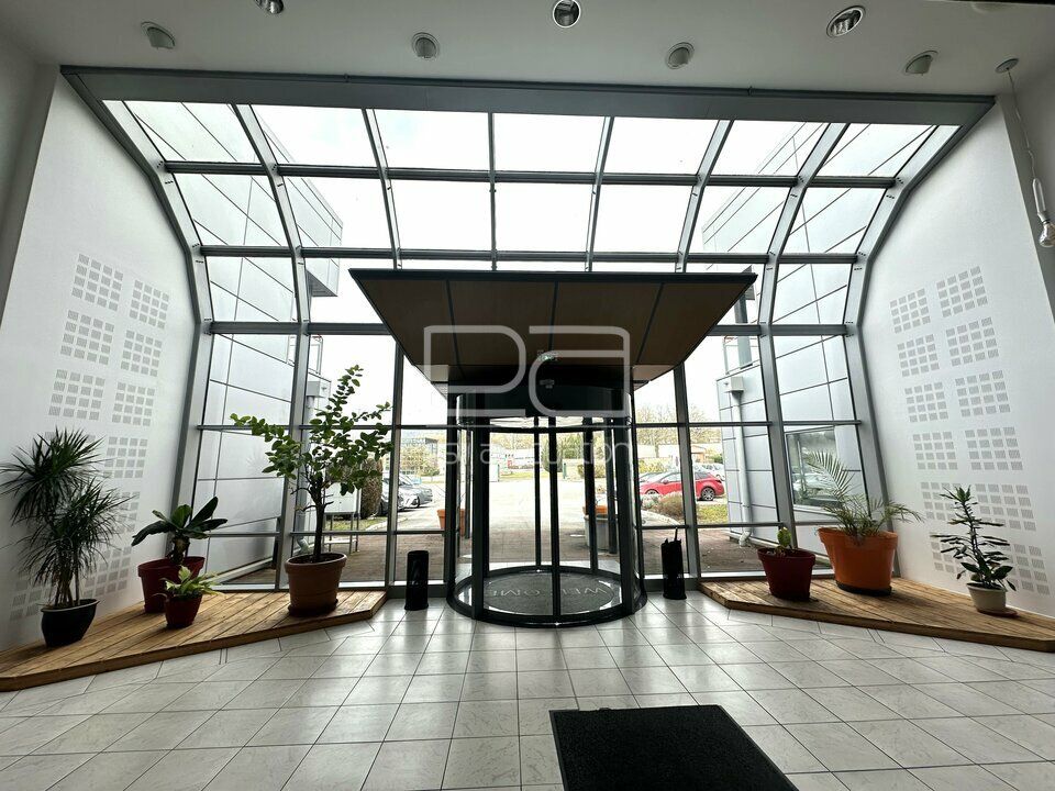 Location bureaux 366 m² divisibles à partir de 133 m²